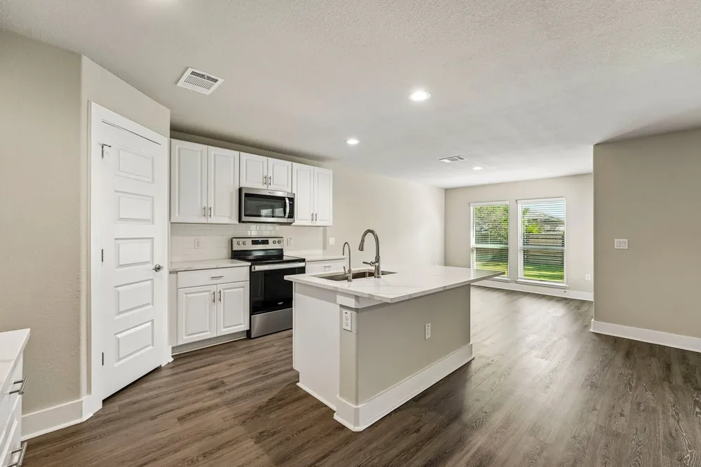 20102 Lee Lane Lago Vista, TX 78645
