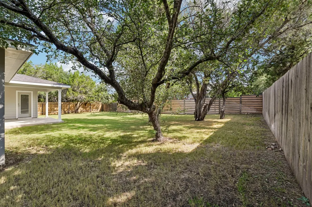 20102 Lee Lane Lago Vista, TX 78645