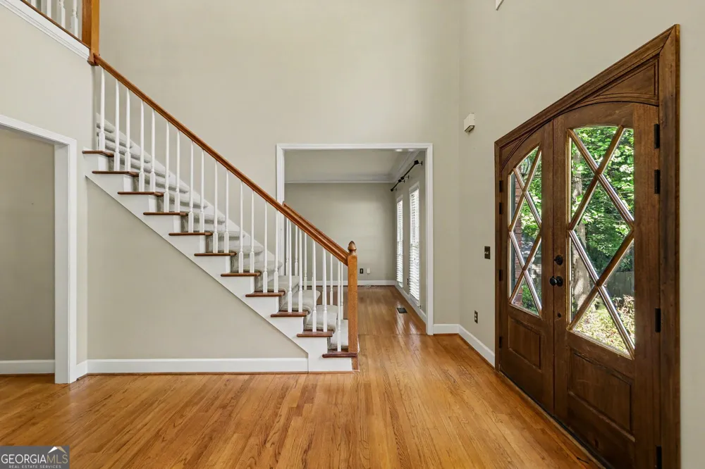 5702 Fallsbrook LN NW Acworth, GA 30101