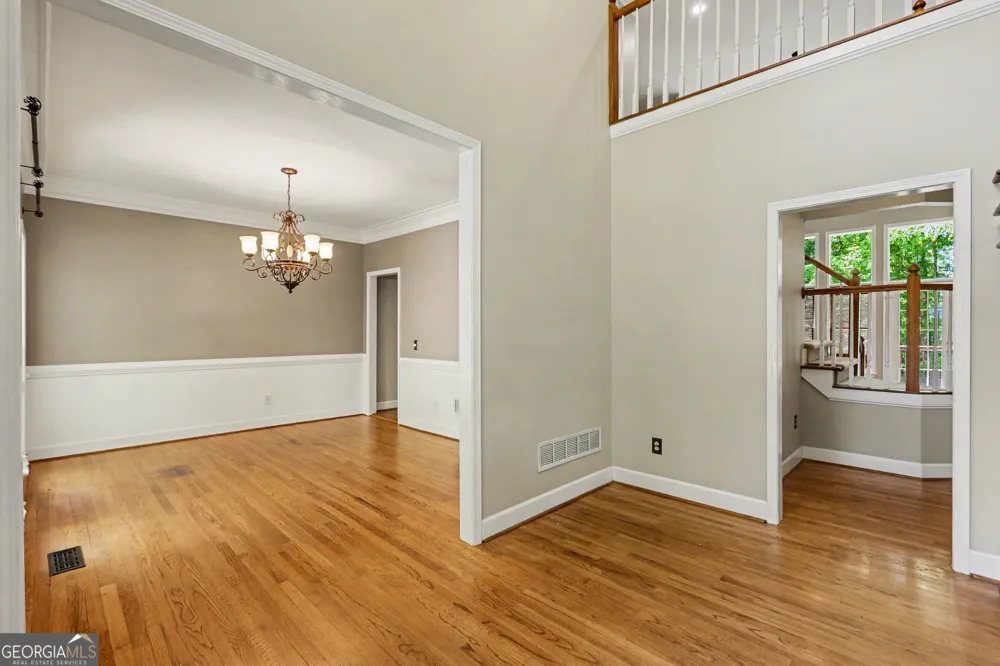 5702 Fallsbrook LN NW Acworth, GA 30101