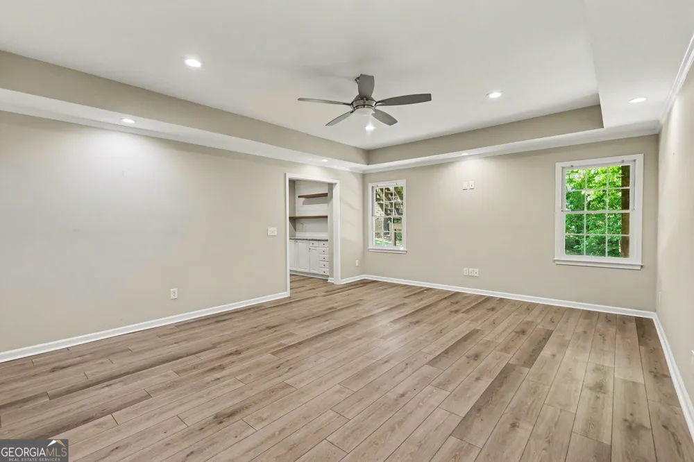 5702 Fallsbrook LN NW Acworth, GA 30101
