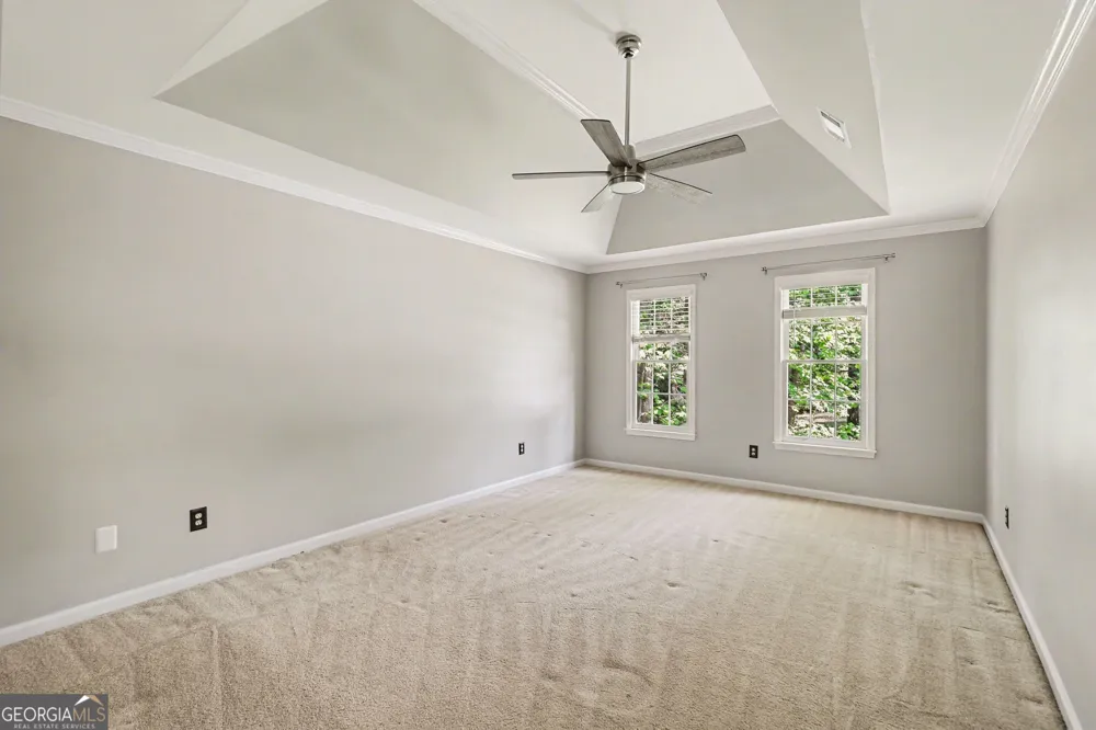 5702 Fallsbrook LN NW Acworth, GA 30101