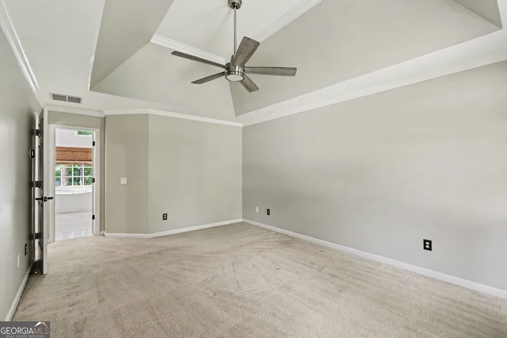 5702 Fallsbrook LN NW Acworth, GA 30101