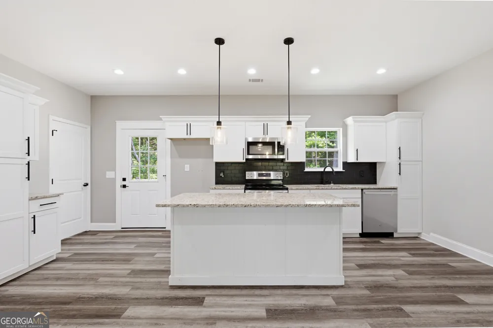 357 Orchard WAY SE Calhoun, GA 30701