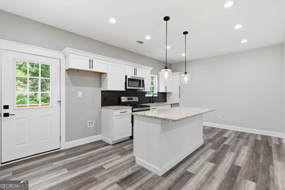 357 Orchard WAY SE Calhoun, GA 30701