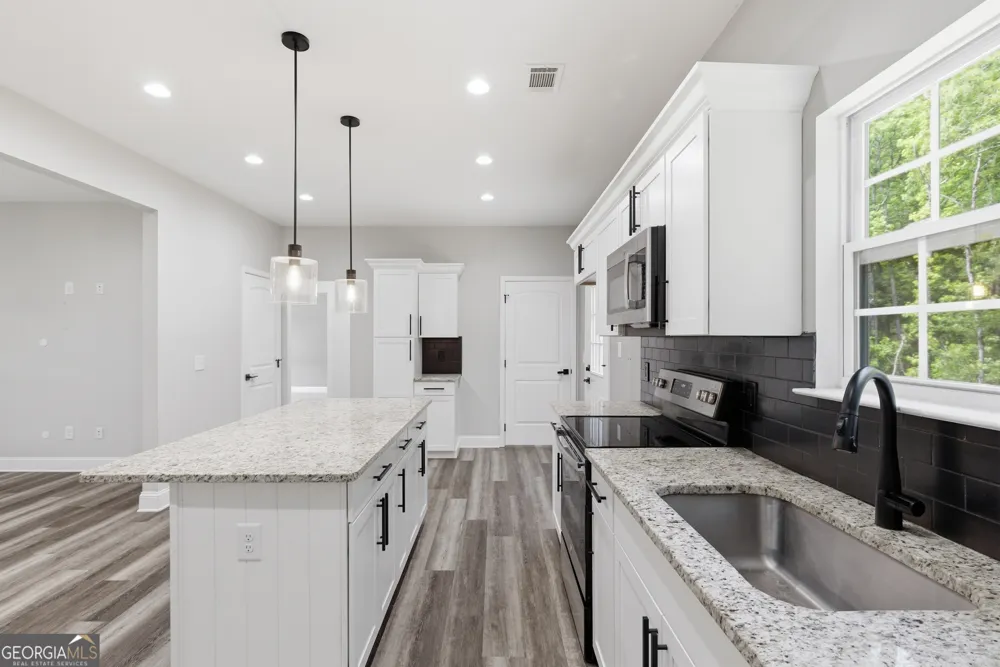 357 Orchard WAY SE Calhoun, GA 30701