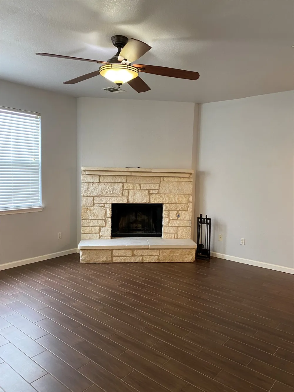 11541 Sunny Creek Lane Manor, TX 78653