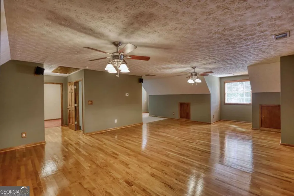 255 Old Hardy Farm RD Jackson, GA 30233