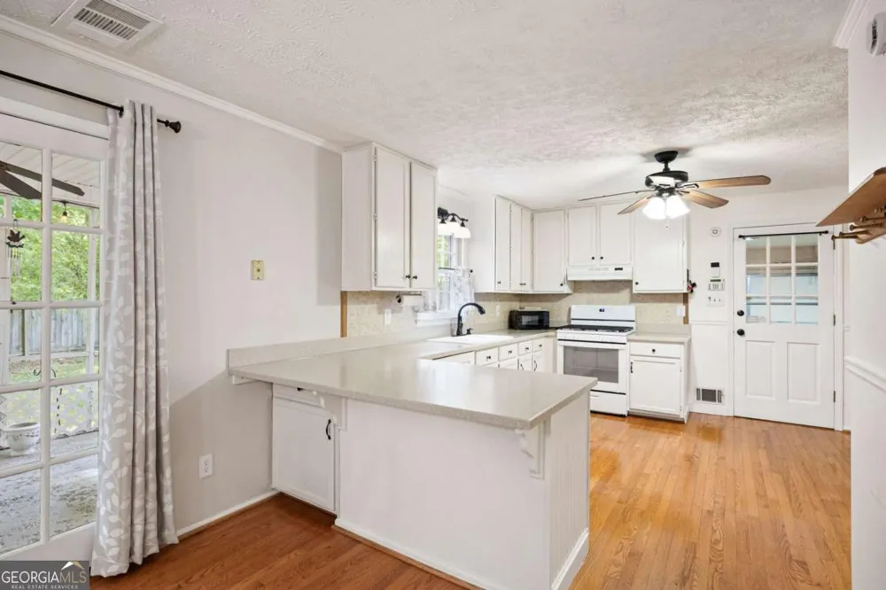 12 Indian Lake CT Hiram, GA 30141
