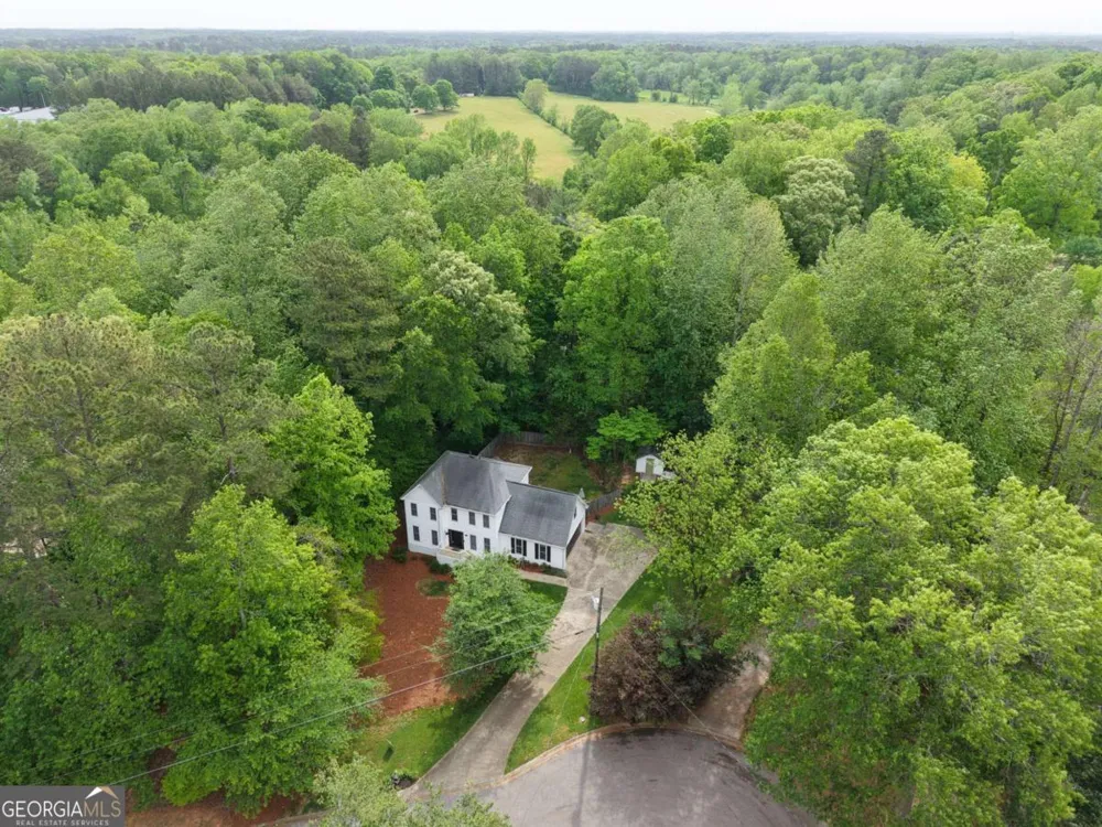 12 Indian Lake CT Hiram, GA 30141