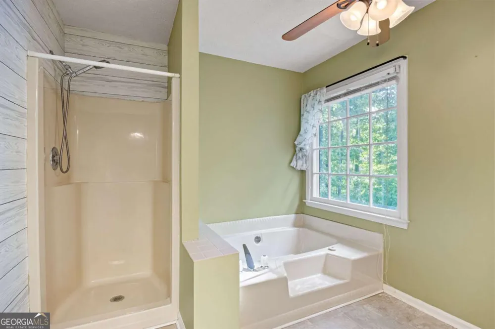 12 Indian Lake CT Hiram, GA 30141
