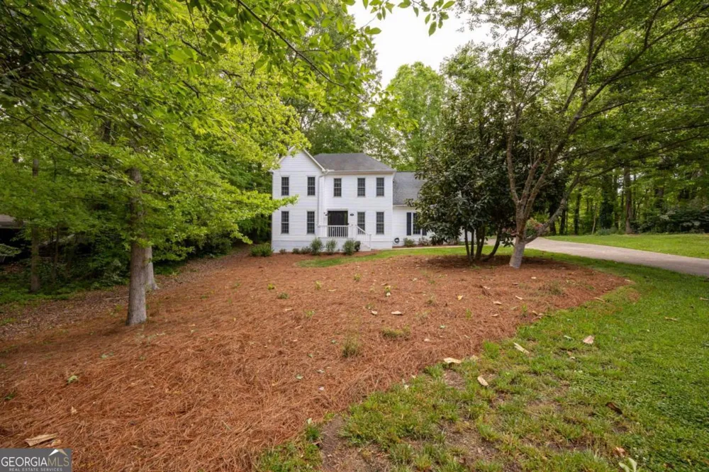 12 Indian Lake CT Hiram, GA 30141