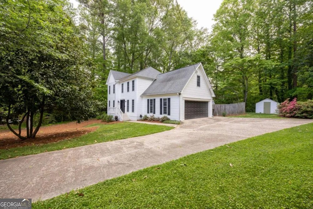 12 Indian Lake CT Hiram, GA 30141