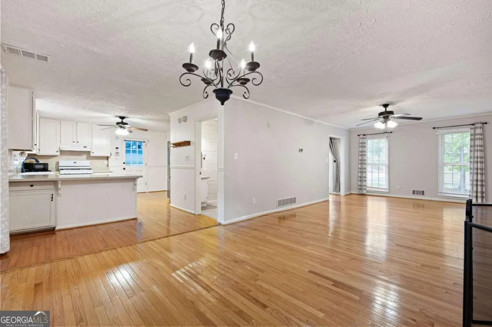 12 Indian Lake CT Hiram, GA 30141