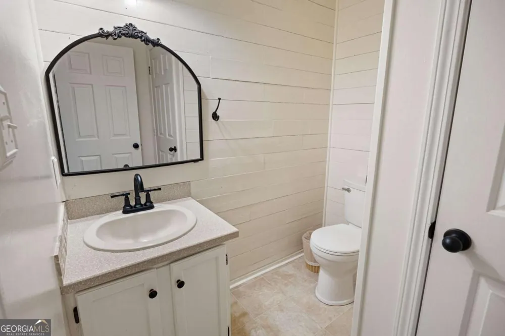 12 Indian Lake CT Hiram, GA 30141
