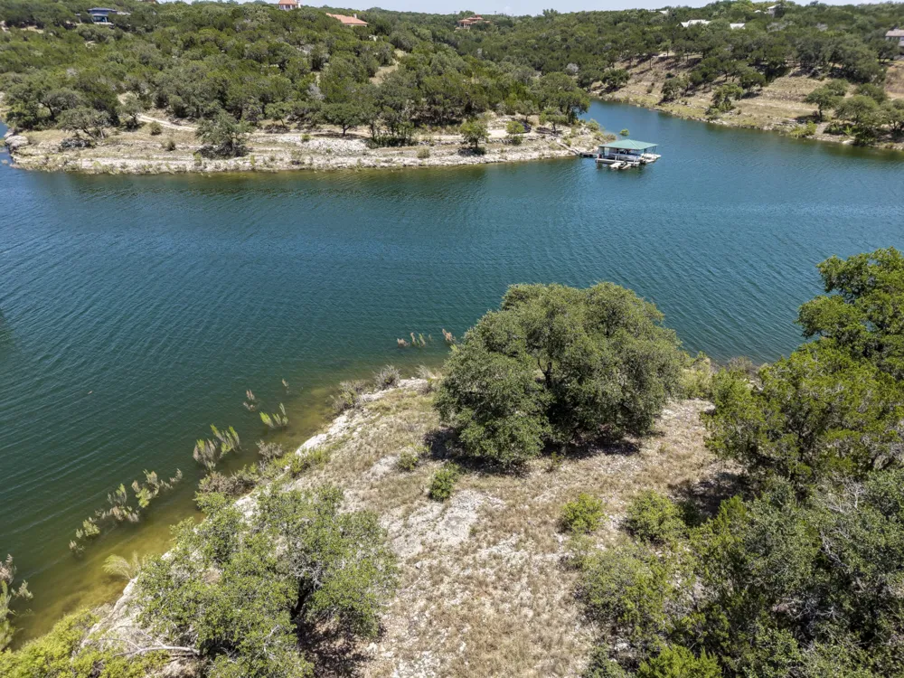 305 Angel Song Cove Spicewood, TX 78669