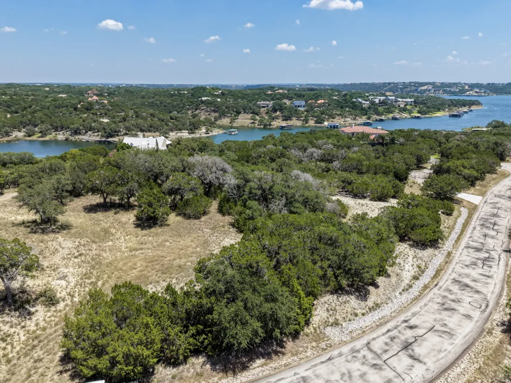 305 Angel Song Cove Spicewood, TX 78669