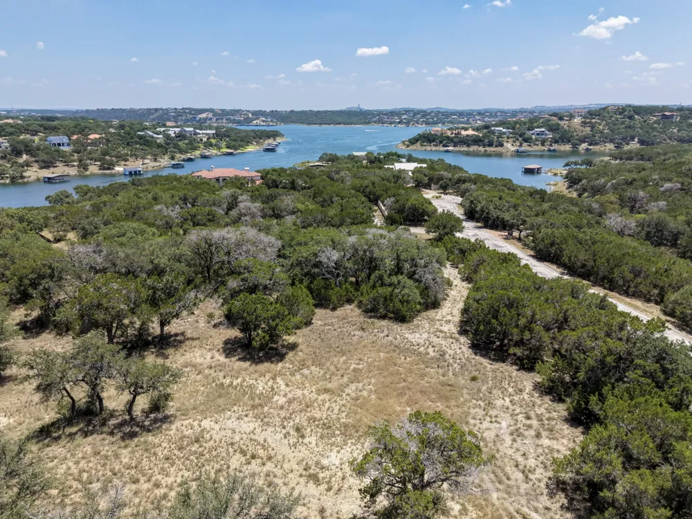 305 Angel Song Cove Spicewood, TX 78669