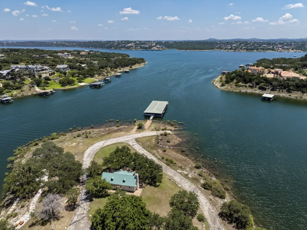 305 Angel Song Cove Spicewood, TX 78669