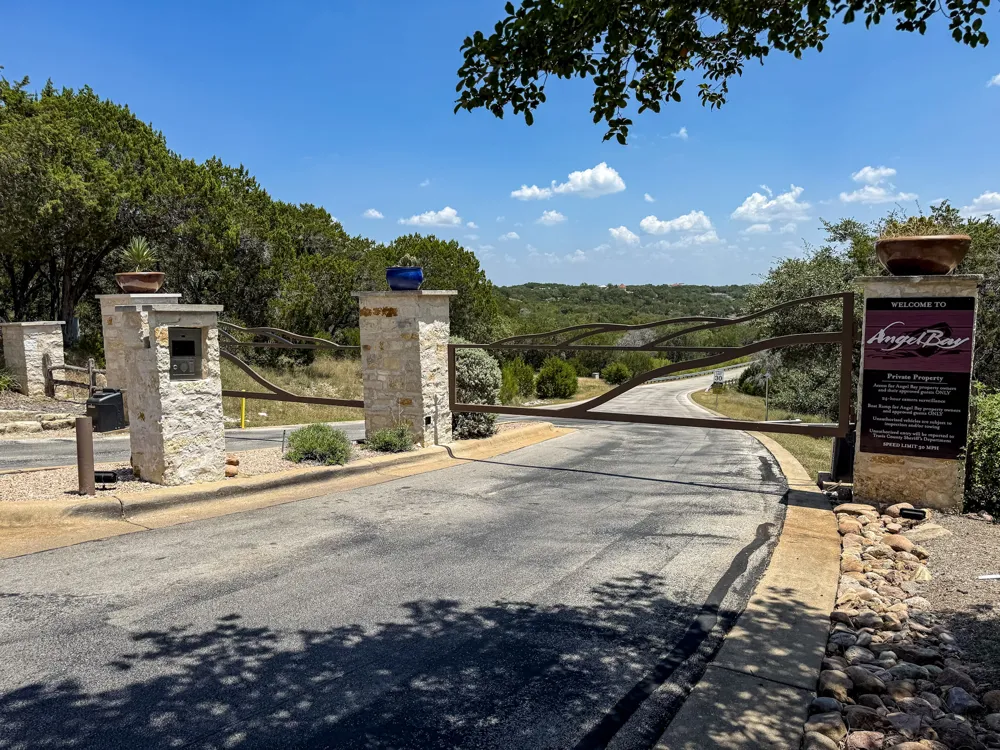 305 Angel Song Cove Spicewood, TX 78669