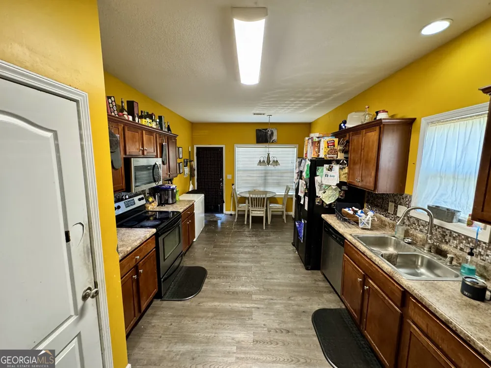 2010 Cottonwood ST Vidalia, GA 30474