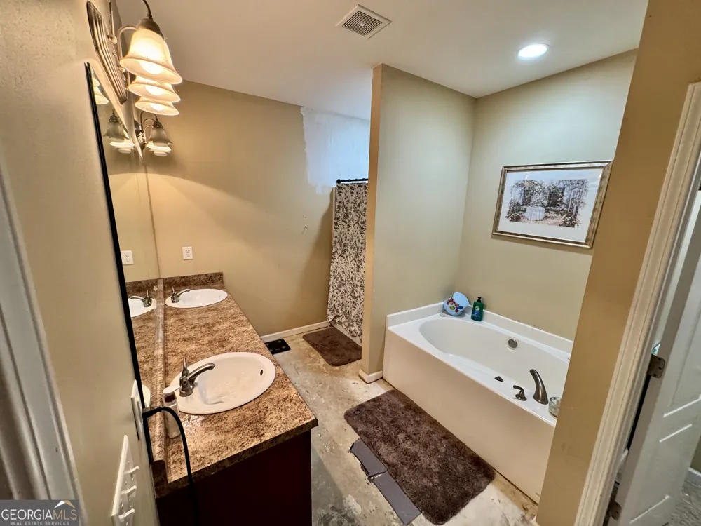 2010 Cottonwood ST Vidalia, GA 30474
