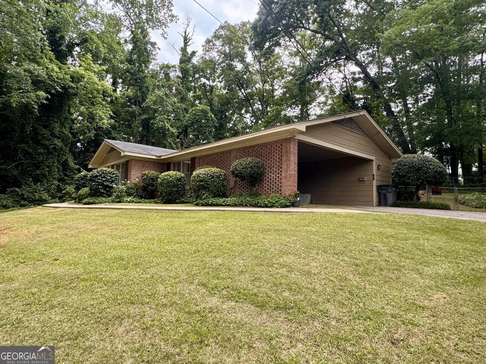 601 Cherokee RD LaGrange, GA 30240