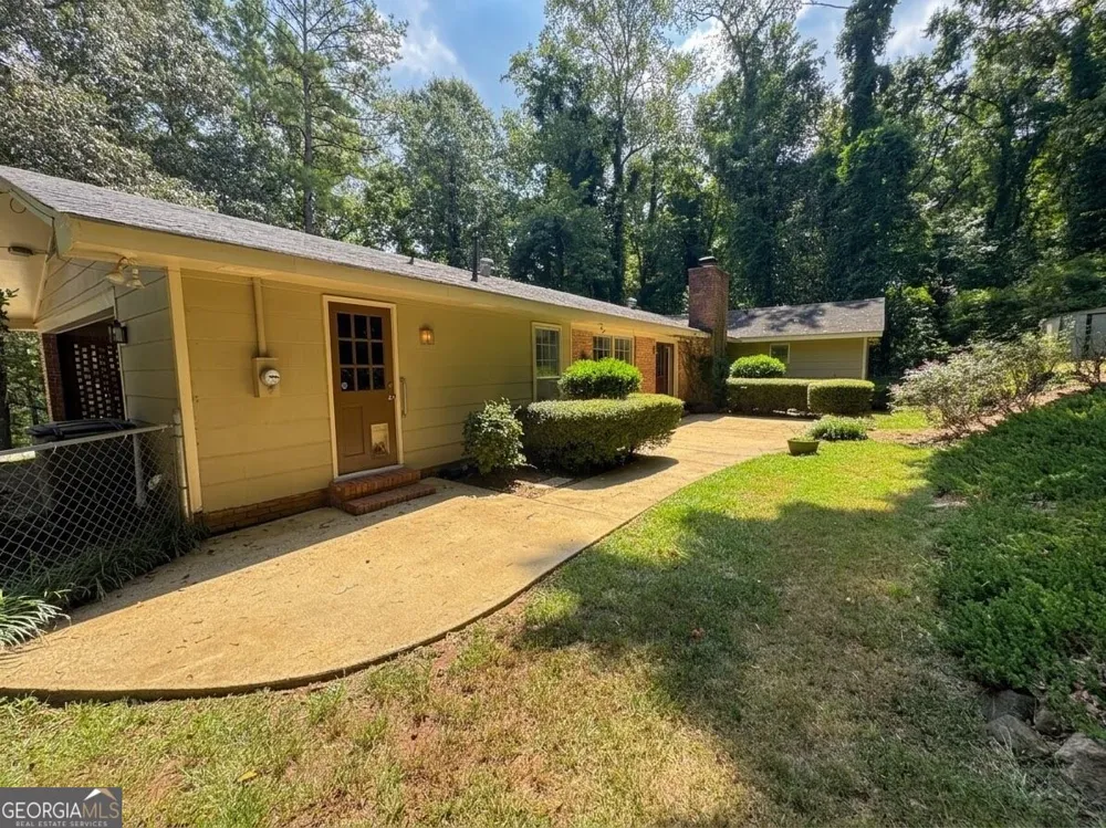 601 Cherokee RD LaGrange, GA 30240