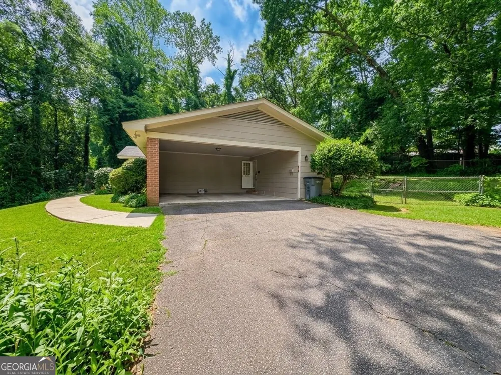 601 Cherokee RD LaGrange, GA 30240