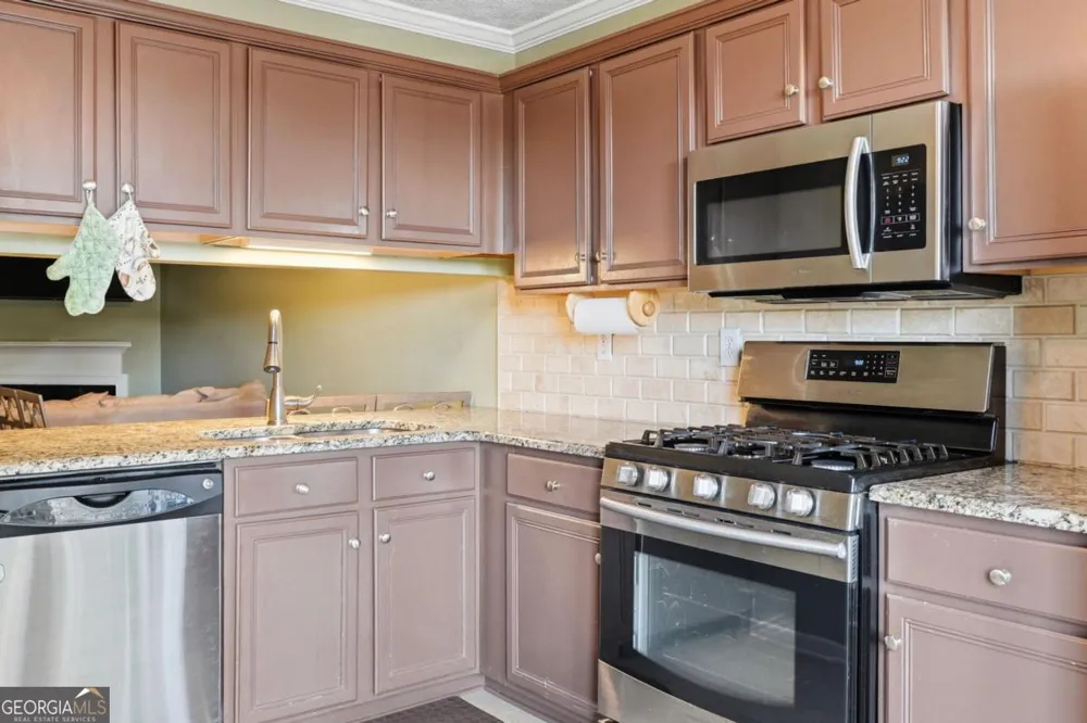104 Lakestone CT Marietta, GA 30066