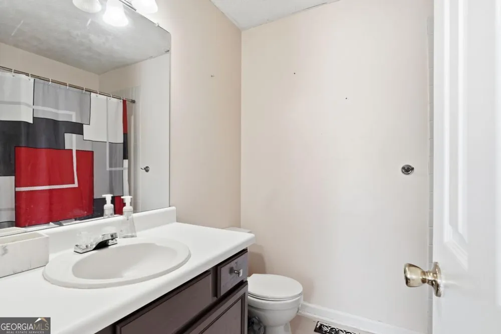 104 Lakestone CT Marietta, GA 30066
