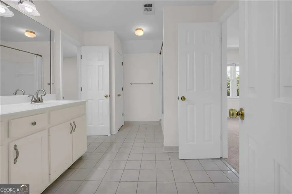 4910 Red Robin RDG Johns Creek, GA 30022