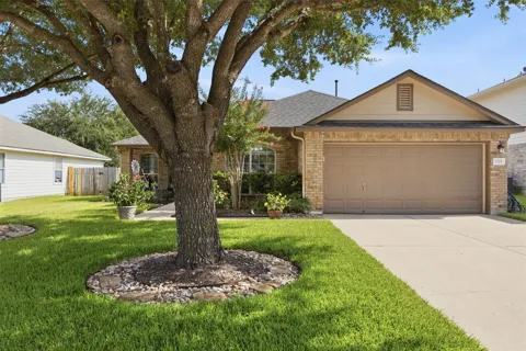 1215 Utopia Lane