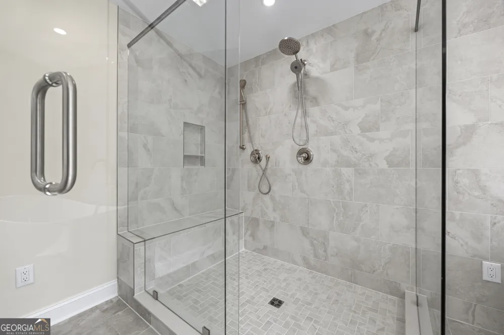 22 Anderson Thomas RD Martin, GA 30557