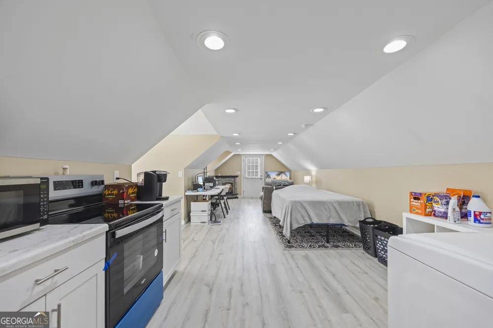 22 Anderson Thomas RD Martin, GA 30557