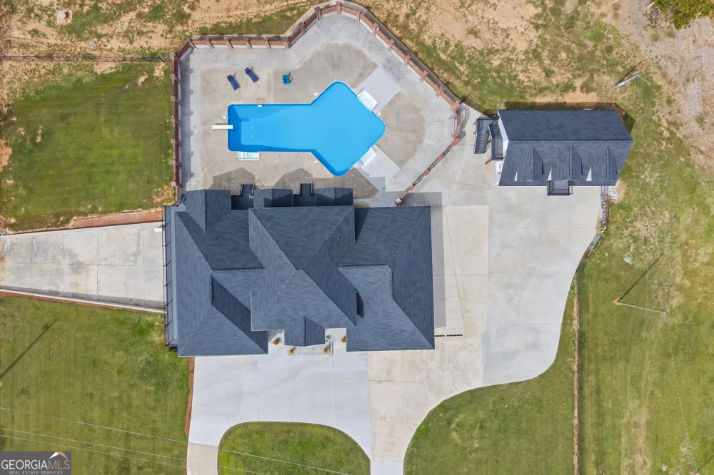 22 Anderson Thomas RD Martin, GA 30557
