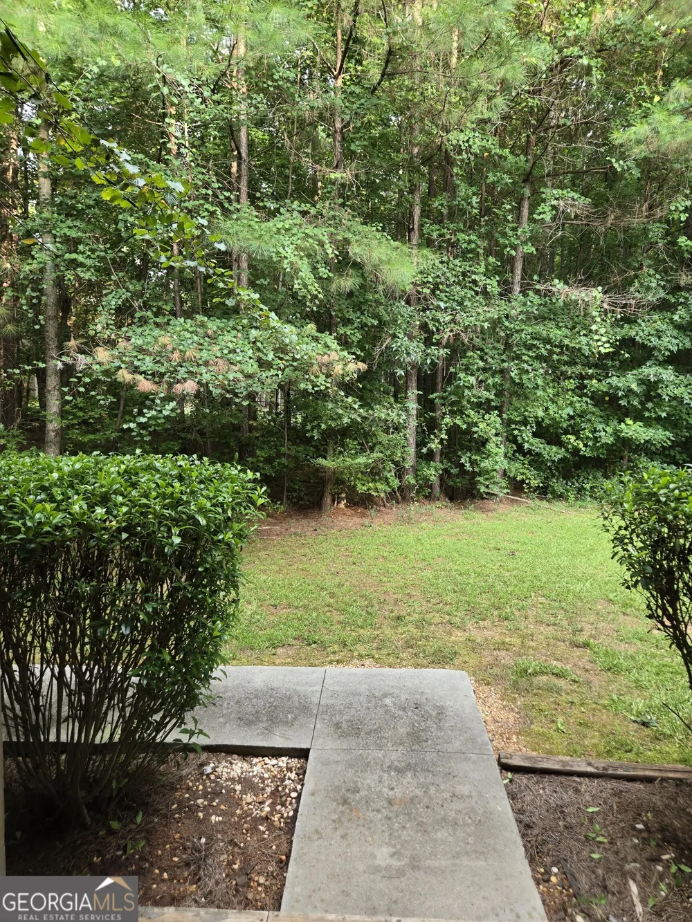 156 Red Bank RD Alpharetta, GA 30004