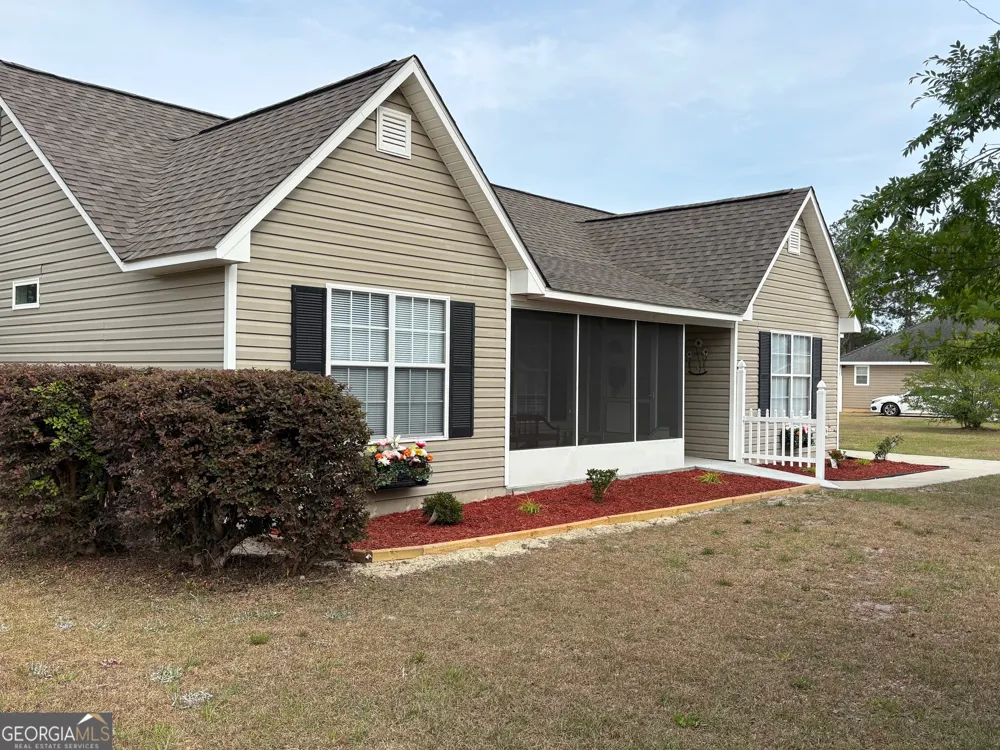 6663 Pine Ridge CIR Blackshear, GA 31516