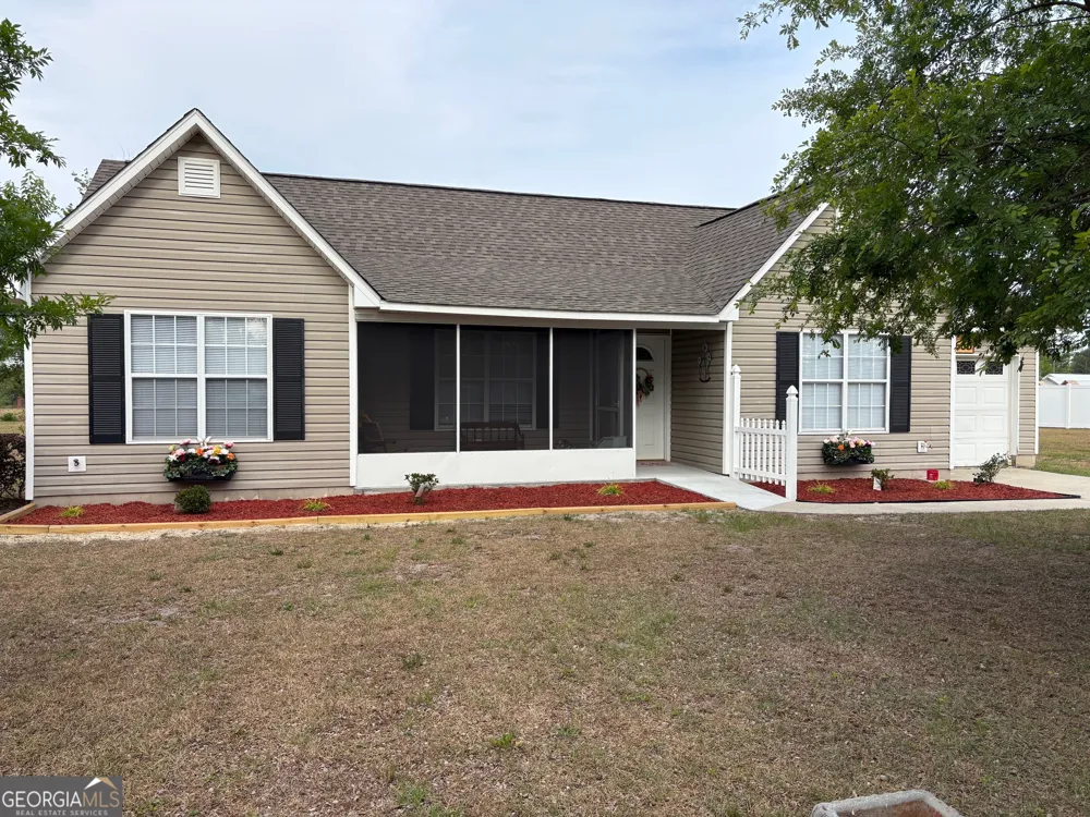 6663 Pine Ridge CIR Blackshear, GA 31516