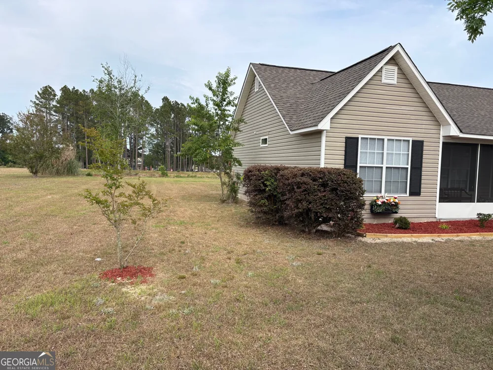 6663 Pine Ridge CIR Blackshear, GA 31516