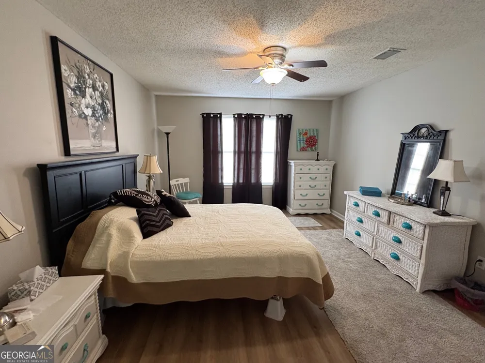 6663 Pine Ridge CIR Blackshear, GA 31516