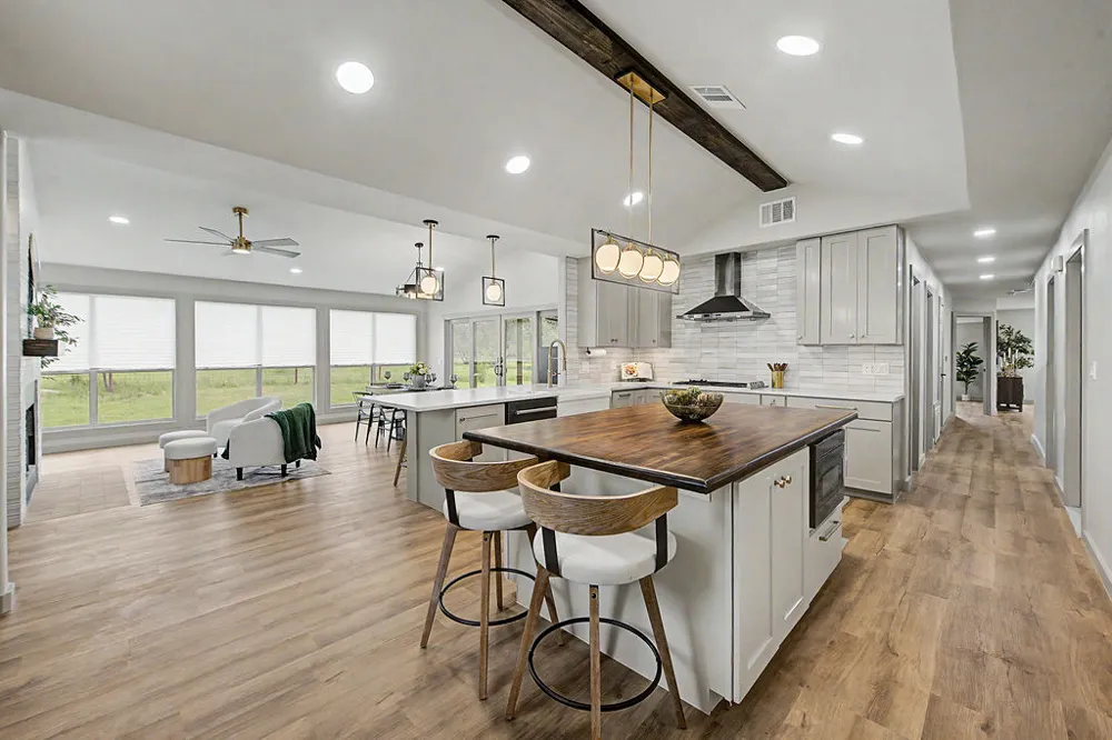200 E Meadow Lane Wimberley, TX 78676