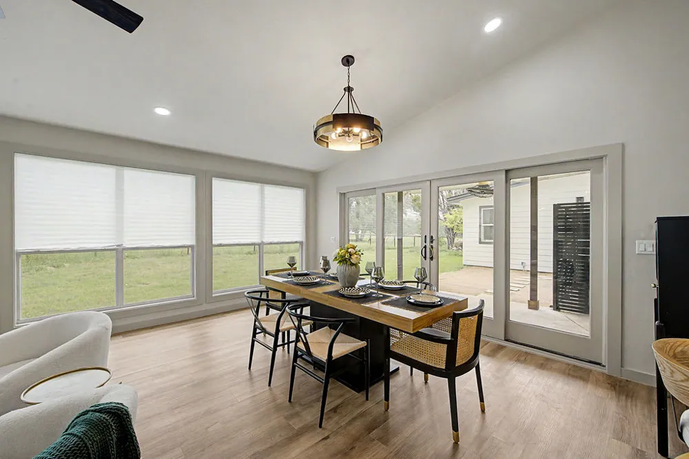 200 E Meadow Lane Wimberley, TX 78676