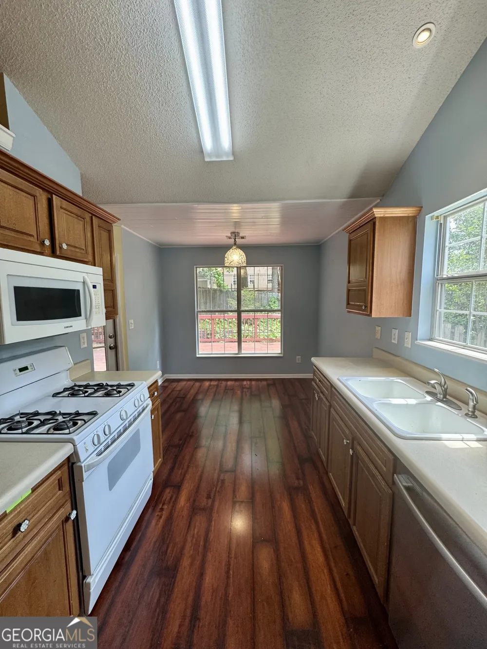 1840 Arborwood DR Grayson, GA 30017