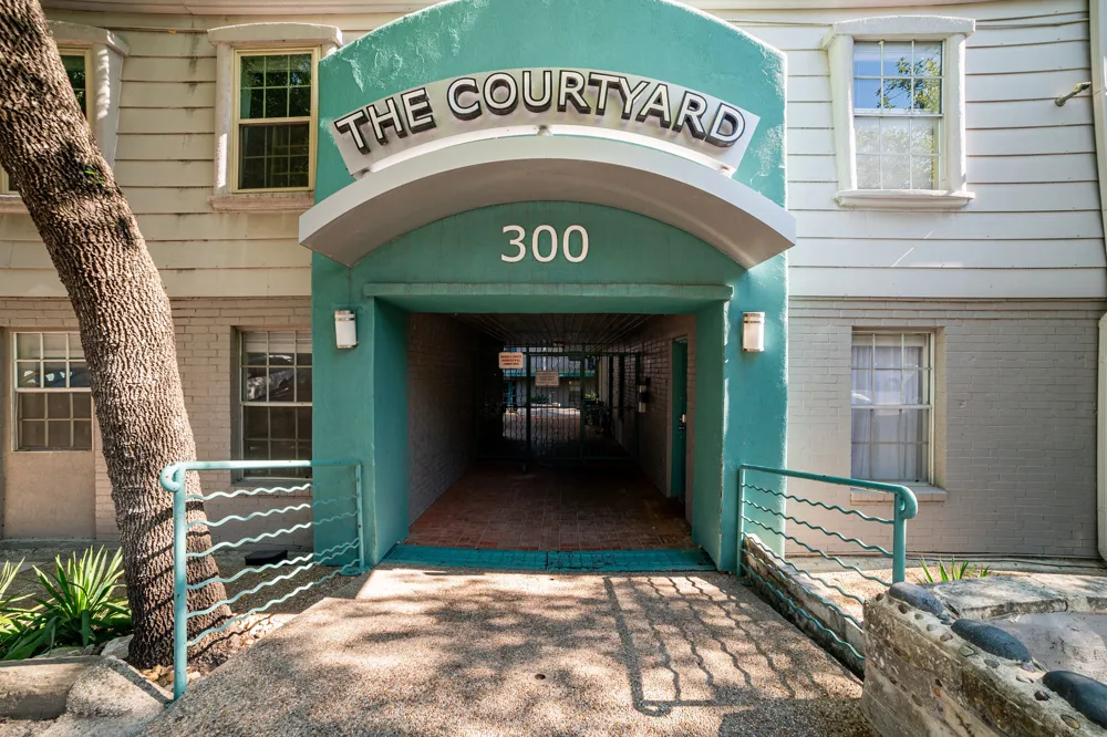 300 Crockett Street #111 Austin, TX 78704