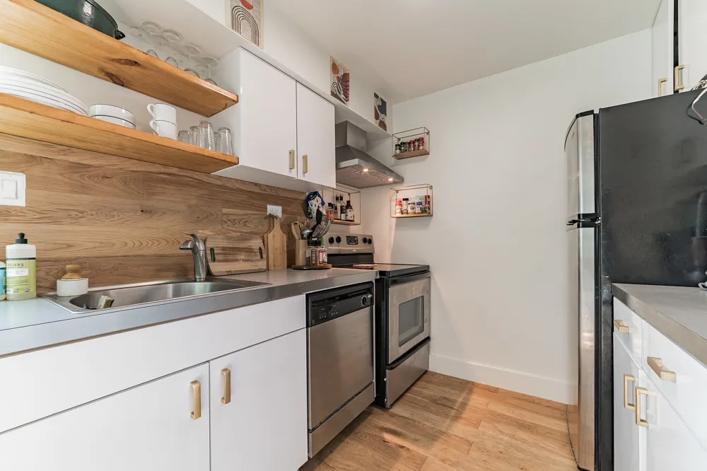 300 Crockett Street #111 Austin, TX 78704
