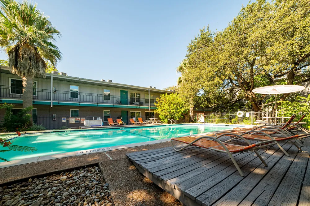300 Crockett Street #111 Austin, TX 78704