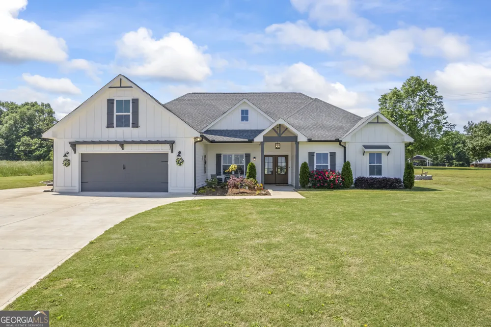 209 Unawatti RD Canon, GA 30520