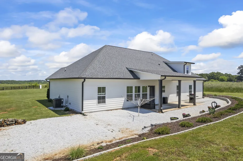 209 Unawatti RD Canon, GA 30520