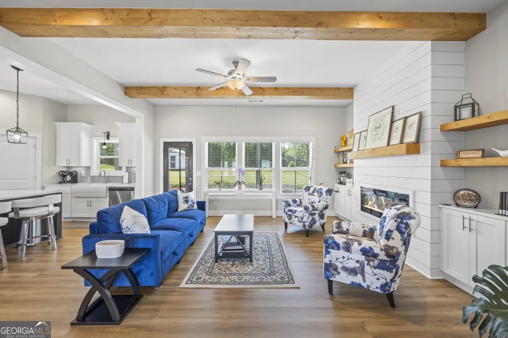 209 Unawatti RD Canon, GA 30520